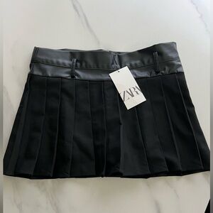 ZARA FAUX LEATHER COMBINATION SKORT